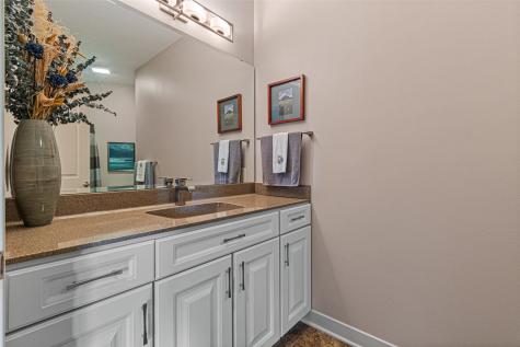 1598 NE Spartan Circle Solon IA 52333