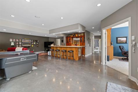 1598 NE Spartan Circle Solon IA 52333