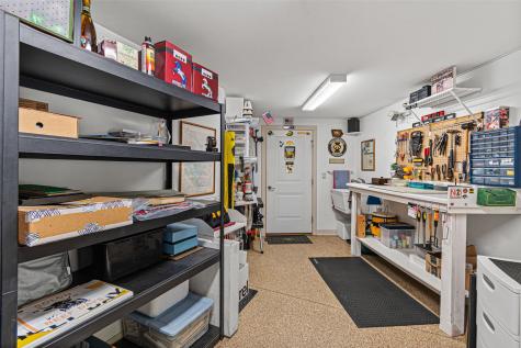 1598 NE Spartan Circle Solon IA 52333