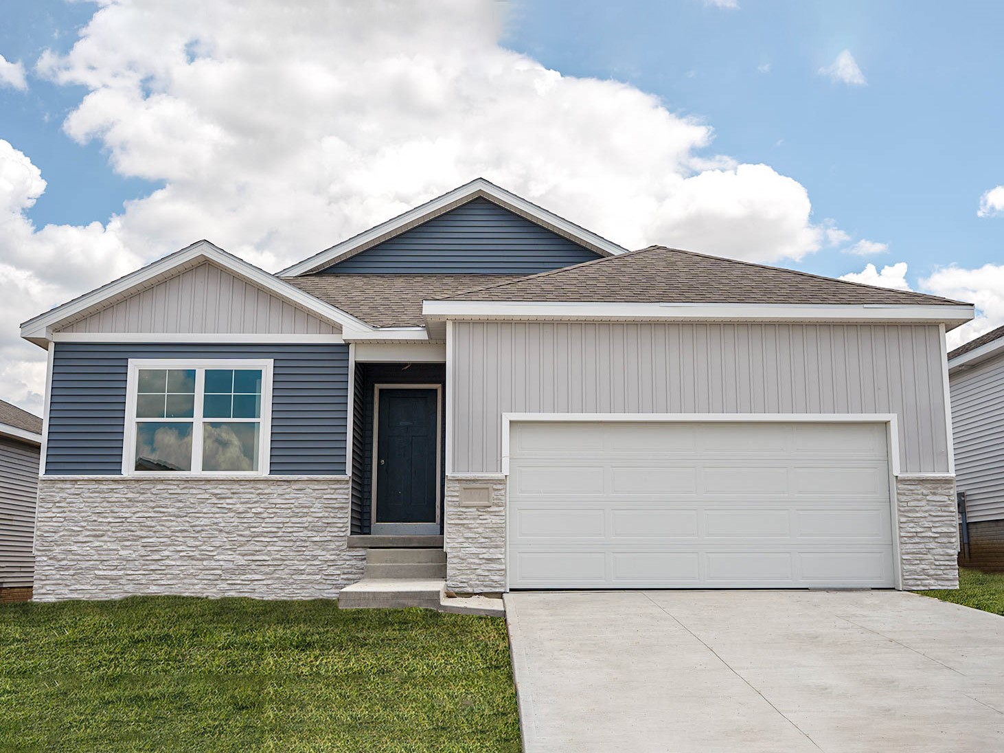 2876 Grassland Court Hiawatha IA 52233