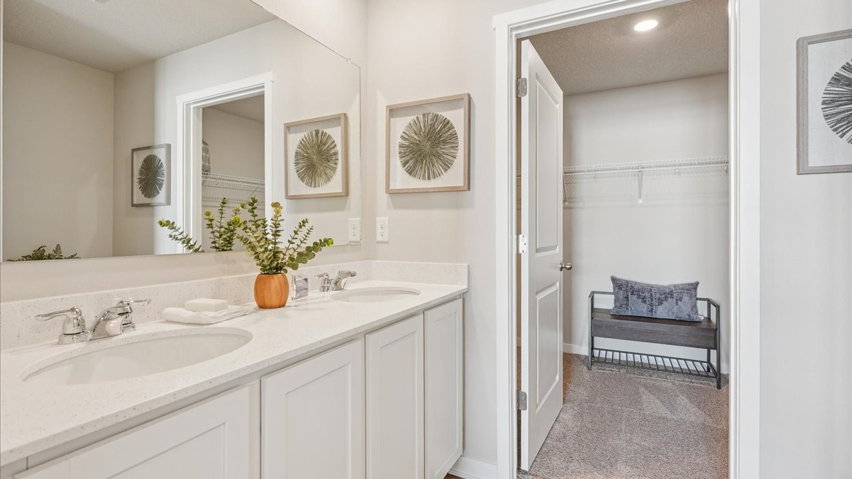 2876 Grassland Court Hiawatha IA 52233