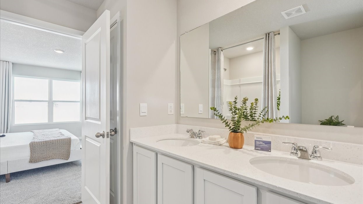 2876 Grassland Court Hiawatha IA 52233
