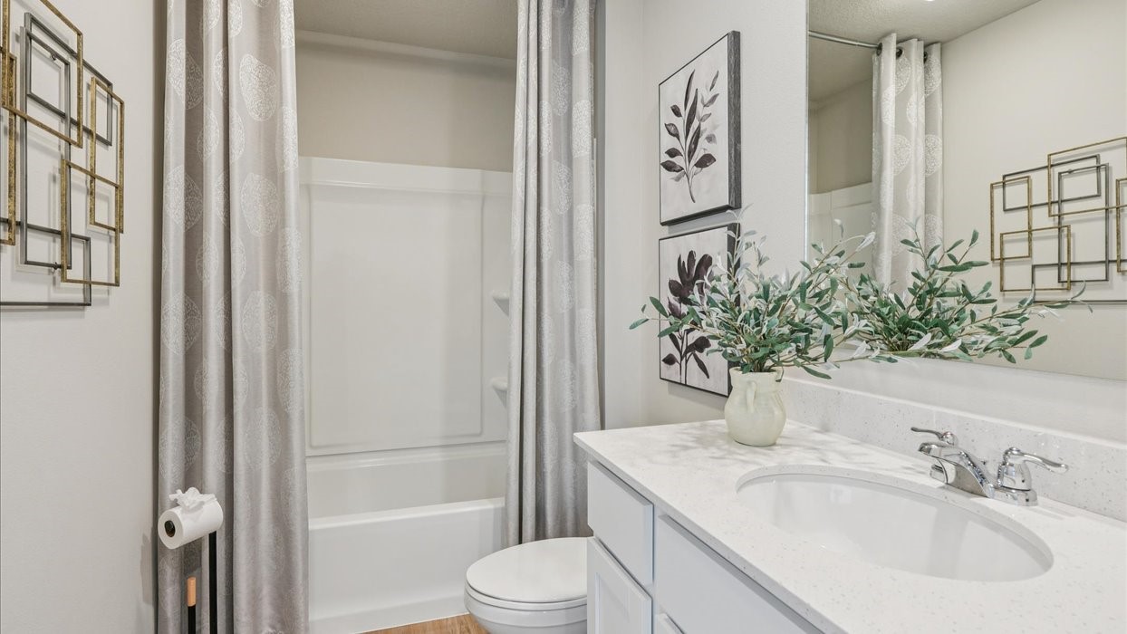 2876 Grassland Court Hiawatha IA 52233
