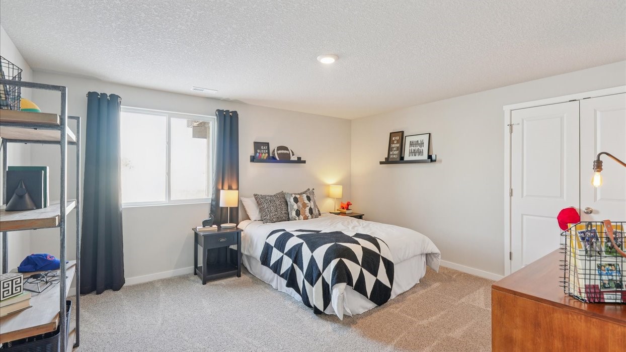 2876 Grassland Court Hiawatha IA 52233