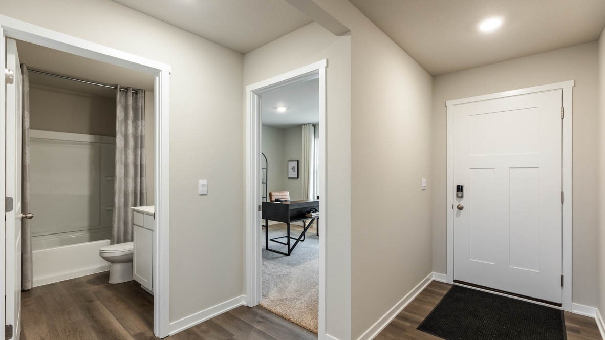 2876 Grassland Court Hiawatha IA 52233