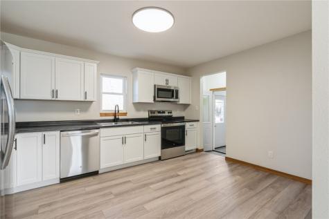 2120 18th Street SW Cedar Rapids IA 52404