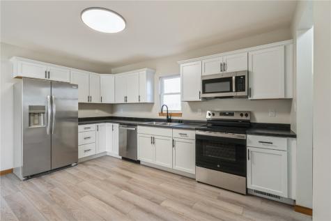 2120 18th Street SW Cedar Rapids IA 52404