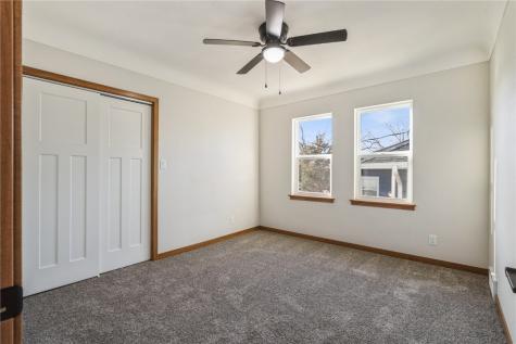 2120 18th Street SW Cedar Rapids IA 52404