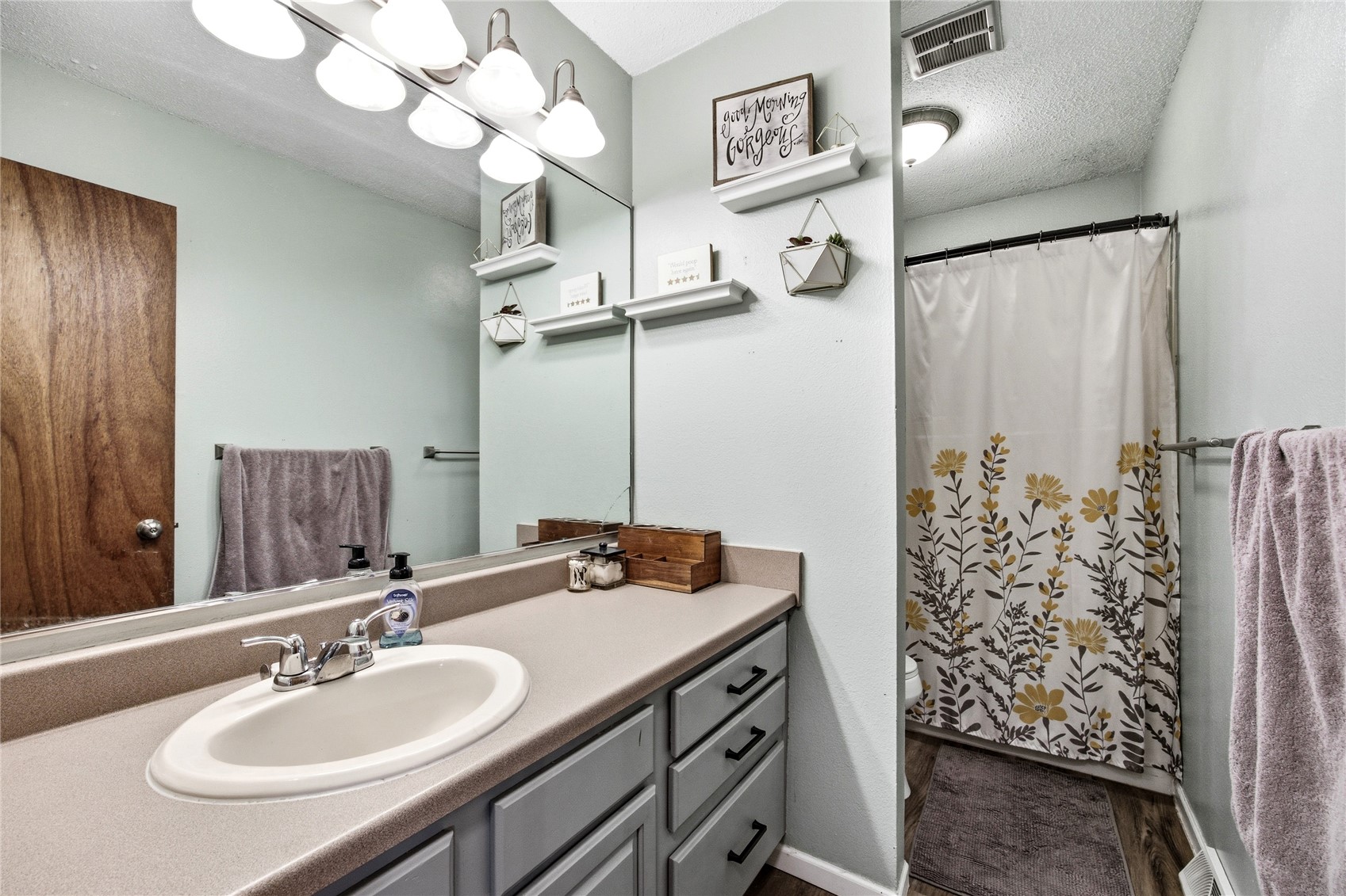 164 Brentwood Drive NE Cedar Rapids IA 52402