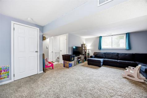 164 Brentwood Drive NE Cedar Rapids IA 52402
