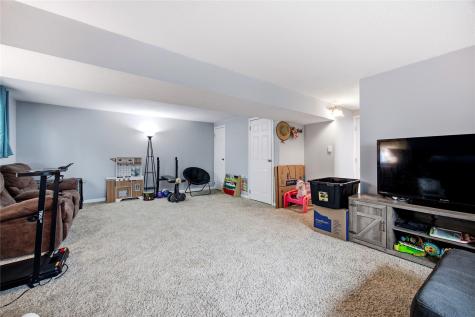 164 Brentwood Drive NE Cedar Rapids IA 52402
