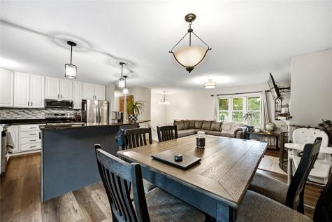 164 Brentwood Drive NE Cedar Rapids IA 52402