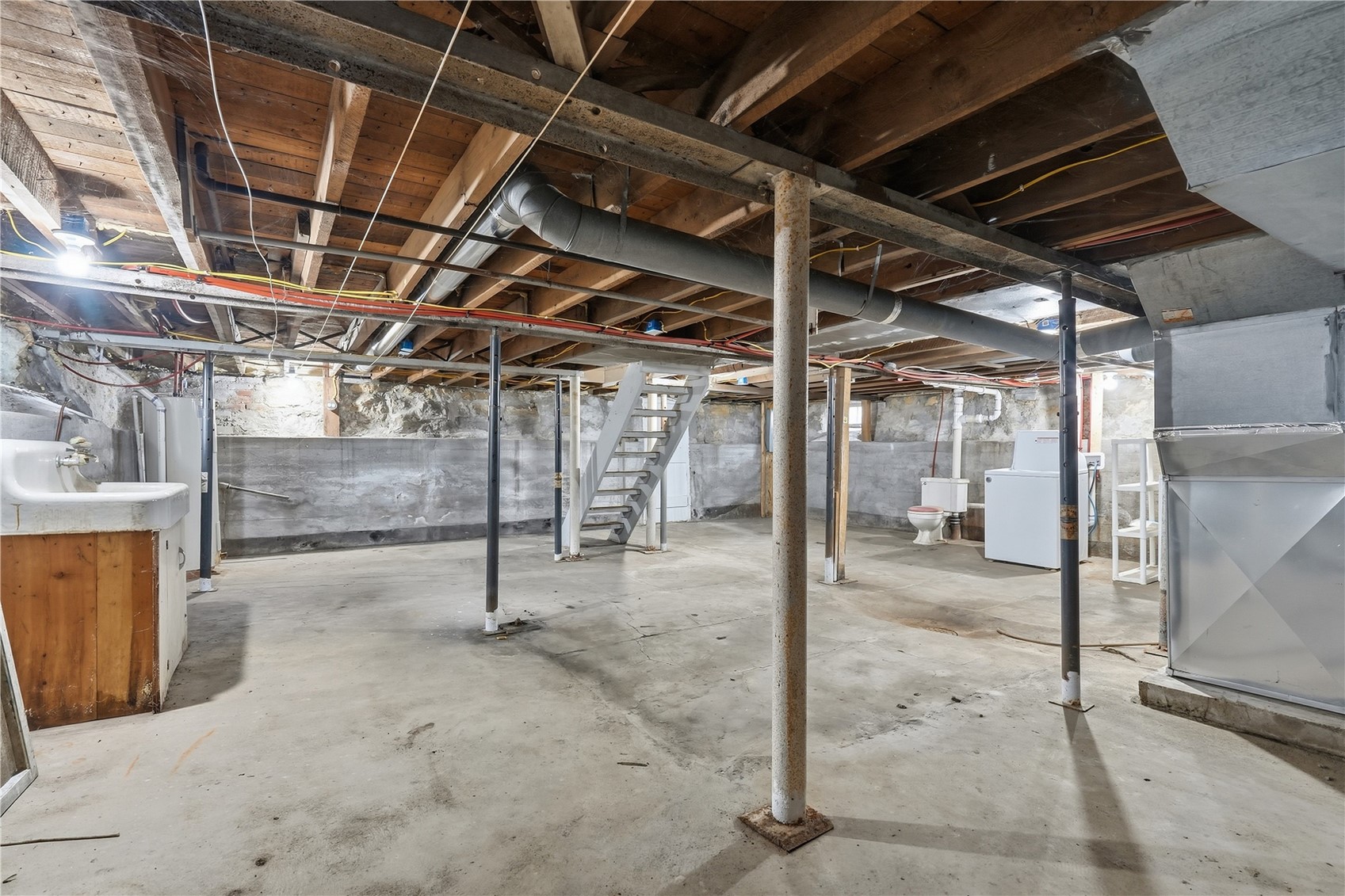 103 E Broadway Street Stanwood IA 52337