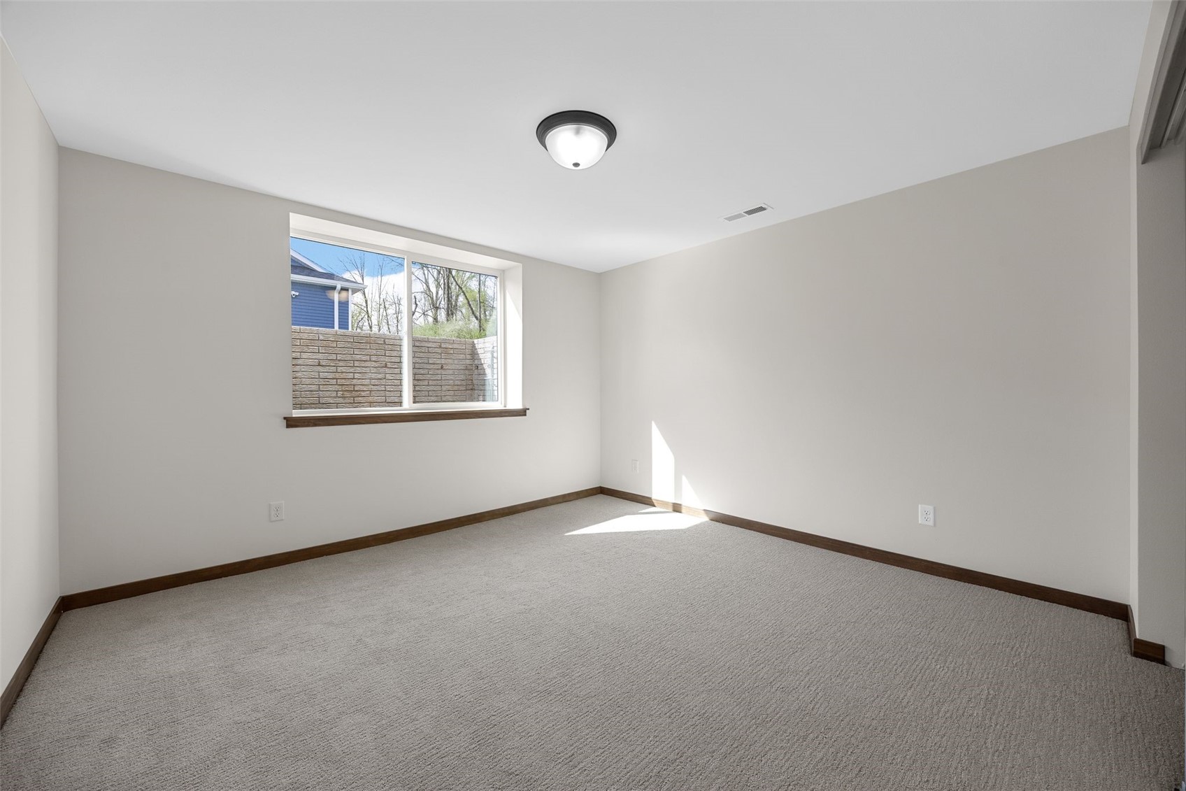 5422 Seminole Valley Trail NE Cedar Rapids IA 52411