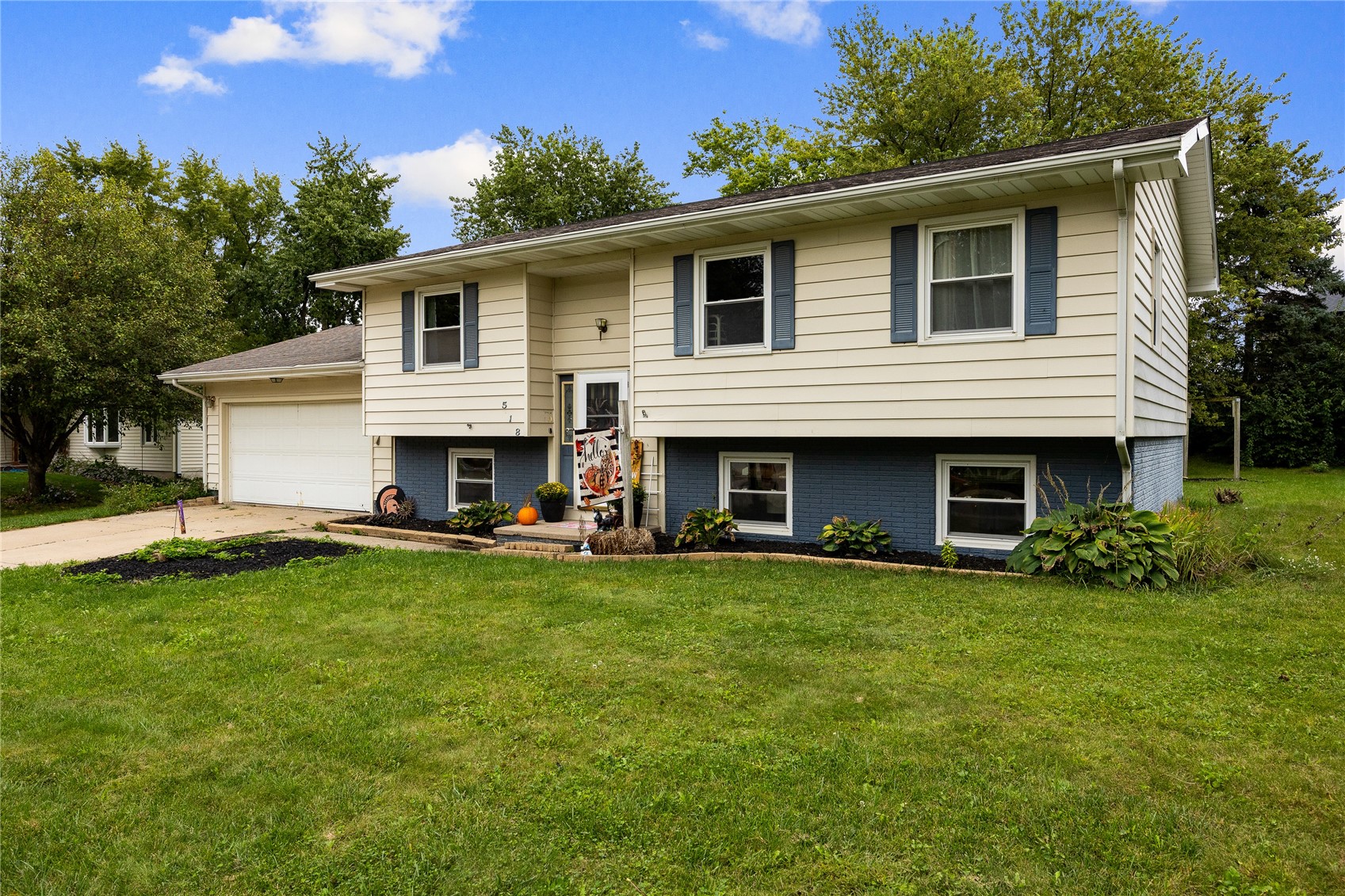 518 Windsor Drive Solon IA 52333