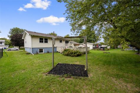 518 Windsor Drive Solon IA 52333