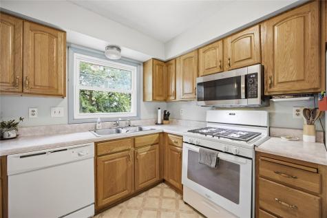 518 Windsor Drive Solon IA 52333
