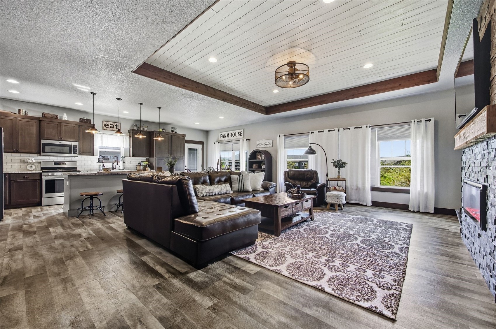 511 Prairie Hill Drive Atkins IA 52206