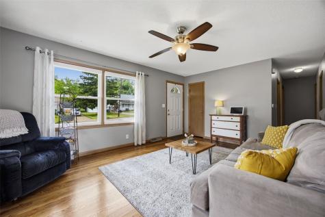 813 Westwood Drive NW Cedar Rapids IA 52405