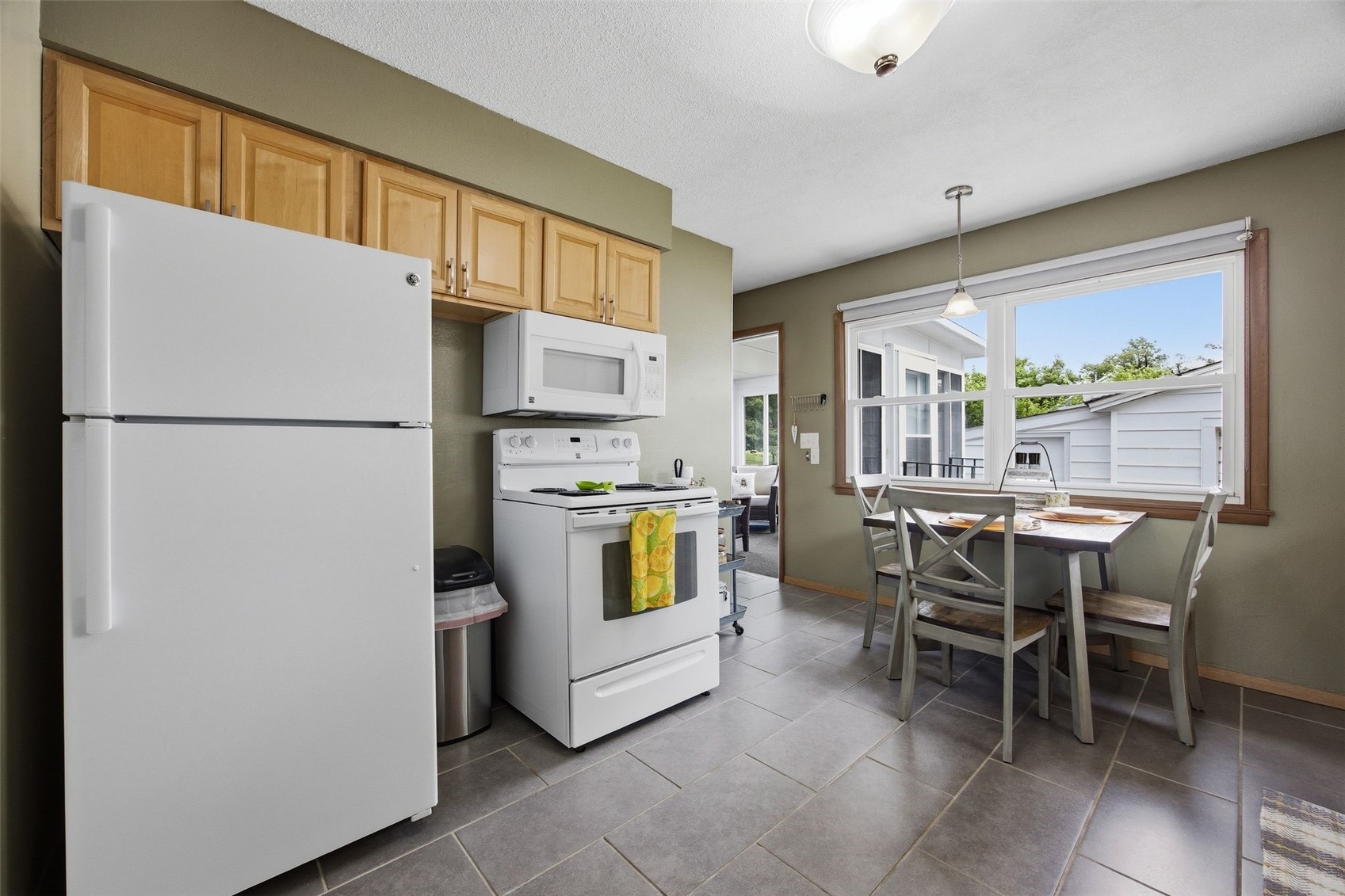 813 Westwood Drive NW Cedar Rapids IA 52405