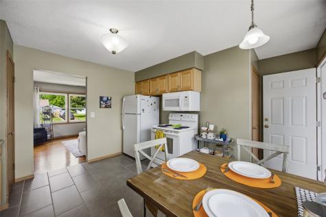 813 Westwood Drive NW Cedar Rapids IA 52405