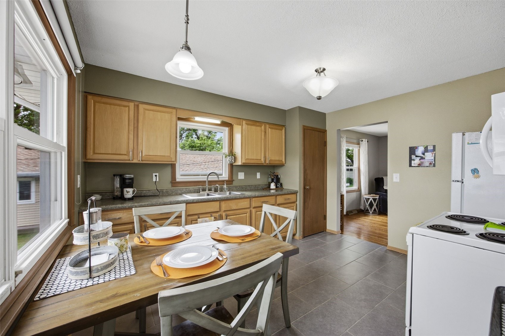 813 Westwood Drive NW Cedar Rapids IA 52405