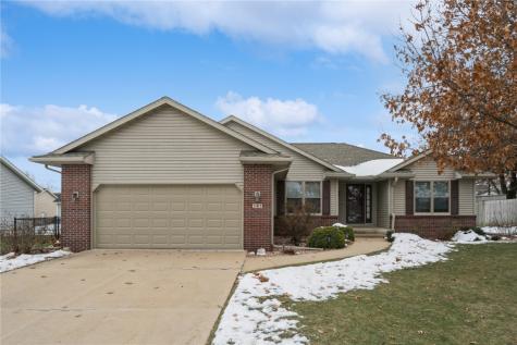 385 W 34th Avenue Marion IA 52302