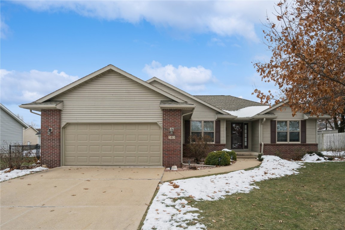 385 W 34th Avenue Marion IA 52302