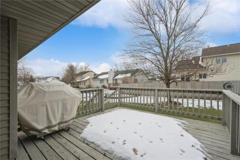 385 W 34th Avenue Marion IA 52302