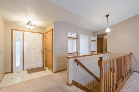 385 W 34th Avenue Marion IA 52302