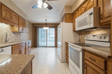 385 W 34th Avenue Marion IA 52302