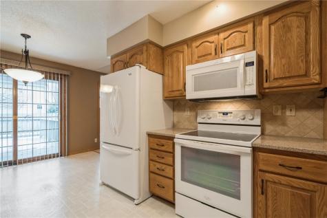 385 W 34th Avenue Marion IA 52302