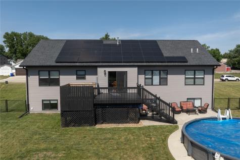 709 Pointer Circle Center Point IA 52213