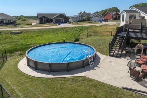 709 Pointer Circle Center Point IA 52213