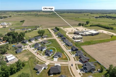 709 Pointer Circle Center Point IA 52213