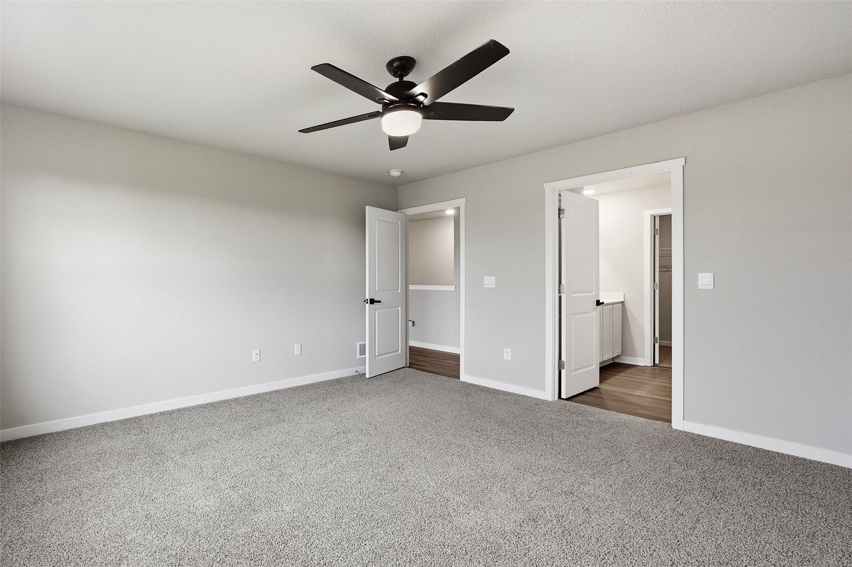 2818 Mary Drive Hiawatha IA 52233