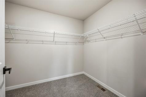 2818 Mary Drive Hiawatha IA 52233
