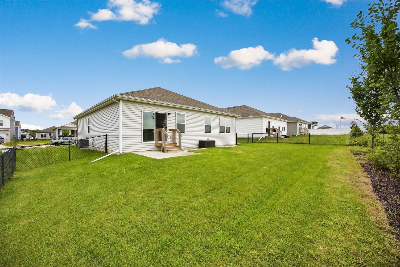 2818 Mary Drive Hiawatha IA 52233