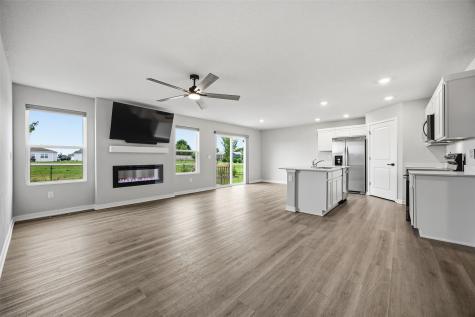 2818 Mary Drive Hiawatha IA 52233