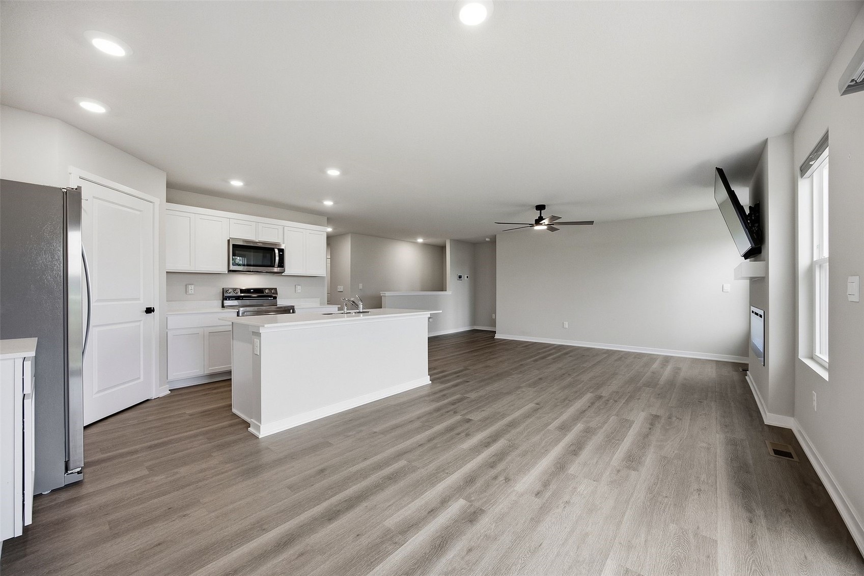 2818 Mary Drive Hiawatha IA 52233