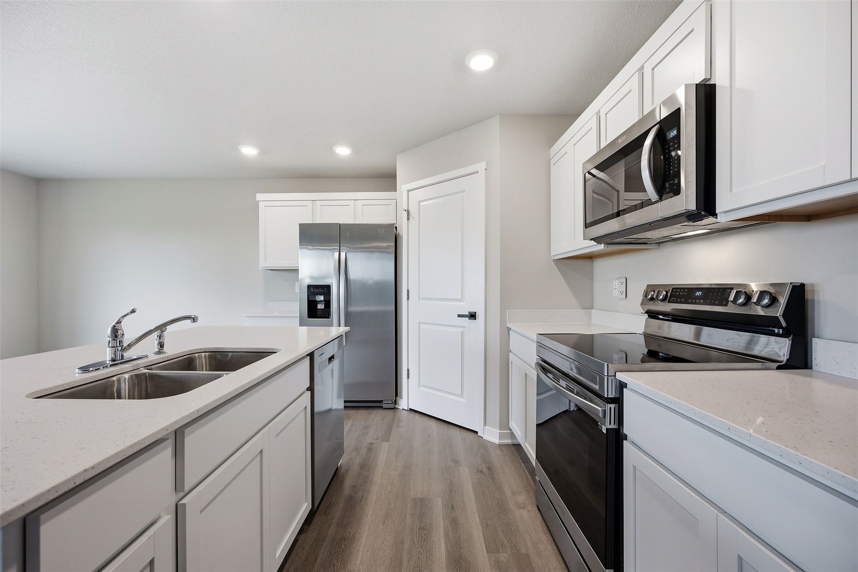 2818 Mary Drive Hiawatha IA 52233