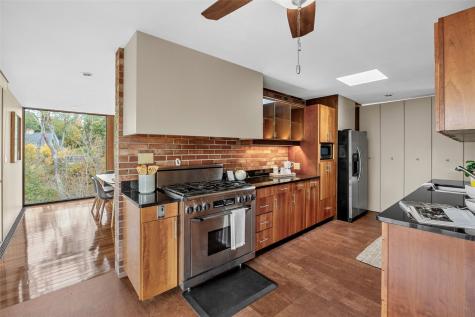 4330 Eaglemere Court SE Cedar Rapids IA 52403