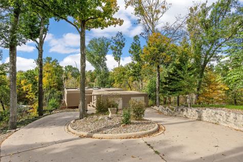 4330 Eaglemere Court SE Cedar Rapids IA 52403