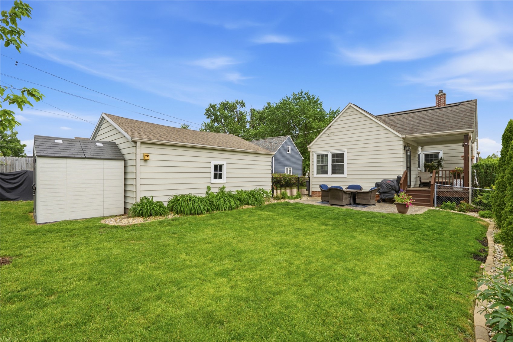 2610 E Avenue NE Cedar Rapids IA 52402