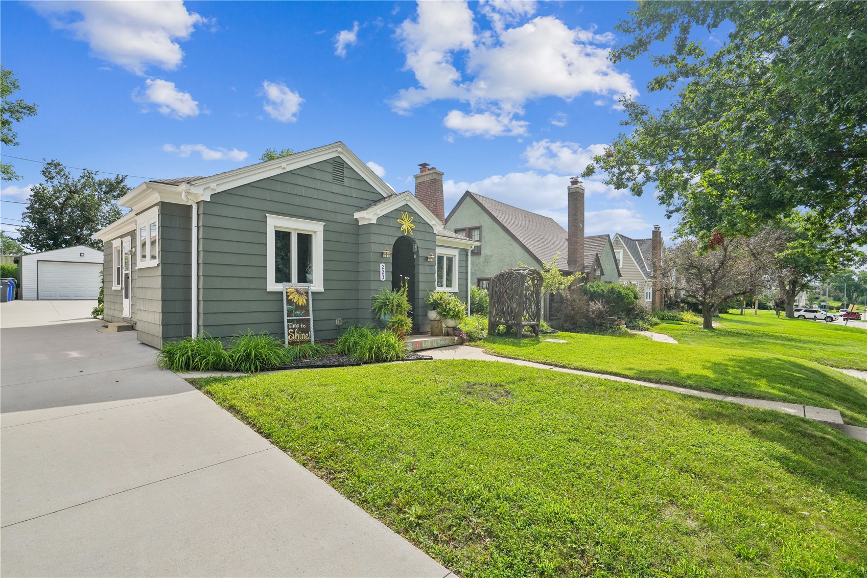 223 23rd Street Drive SE Cedar Rapids IA 52403
