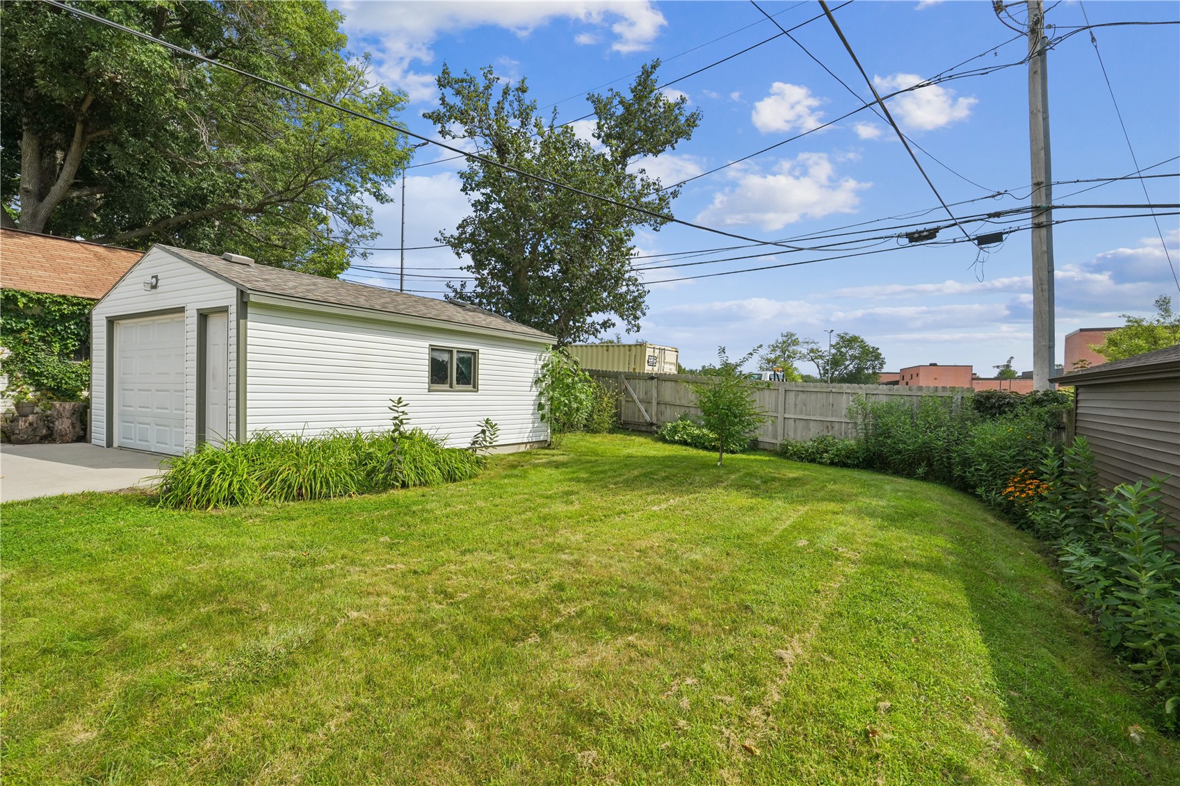 223 23rd Street Drive SE Cedar Rapids IA 52403