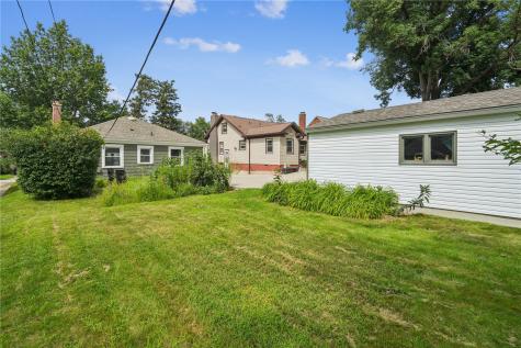 223 23rd Street Drive SE Cedar Rapids IA 52403