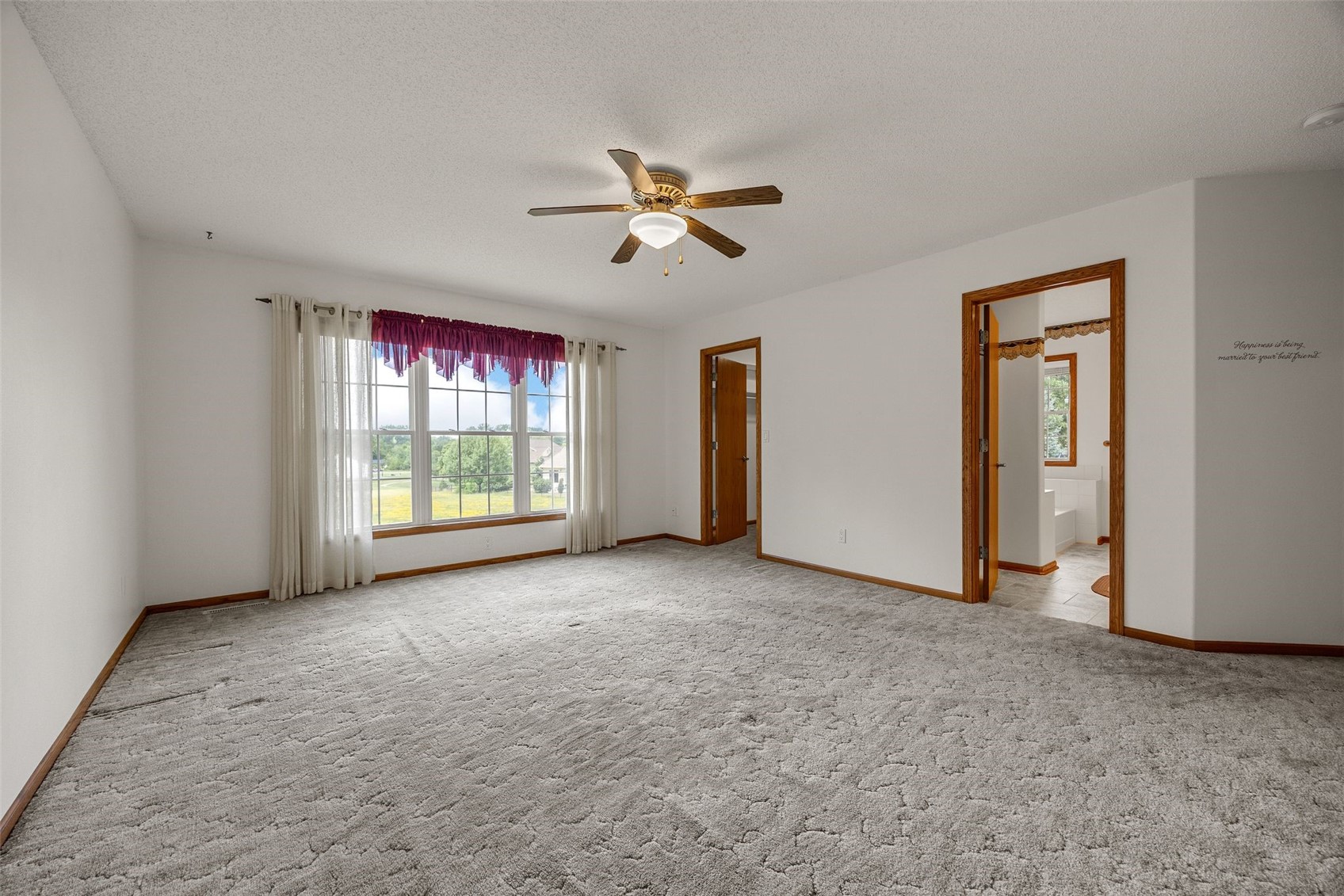 230 S Blairsferry Crossing Hiawatha IA 52233