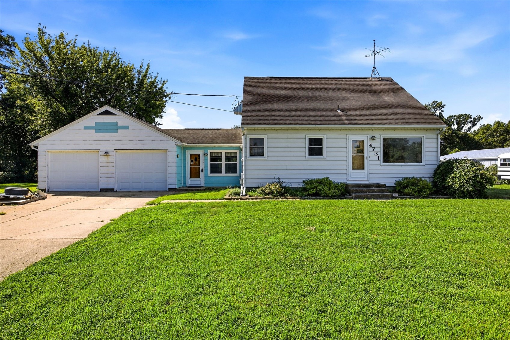 Cedar Rapids IA, 4731 Mount Vernon Road
