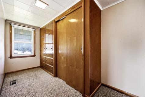 4731 Mount Vernon Road Cedar Rapids IA 52403